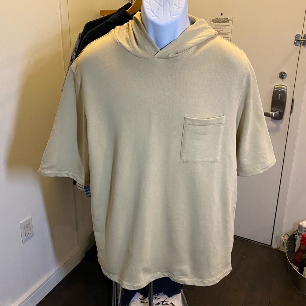 Short sleeve Hoodie